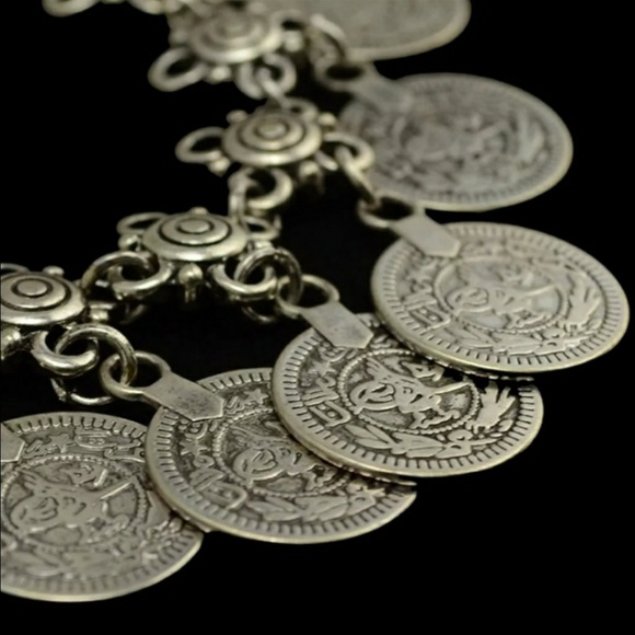 NEW Vintage-Style Bohemian Coin Tassel Anklet - Picture 3 of 3